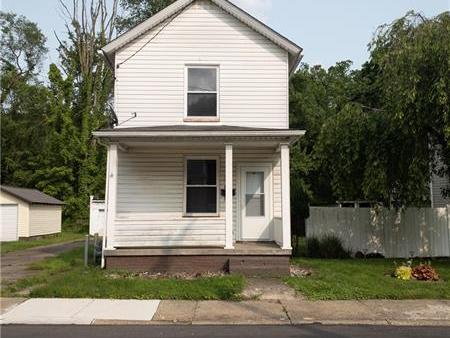 737 Grove Ave