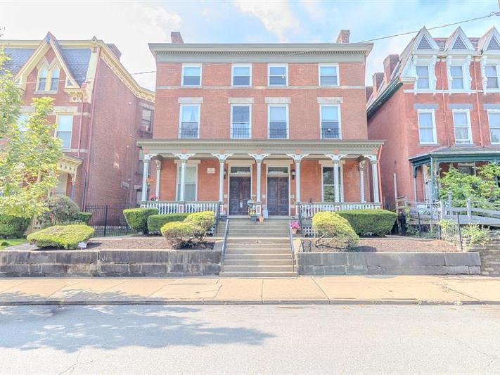 1207 W North Ave, 104