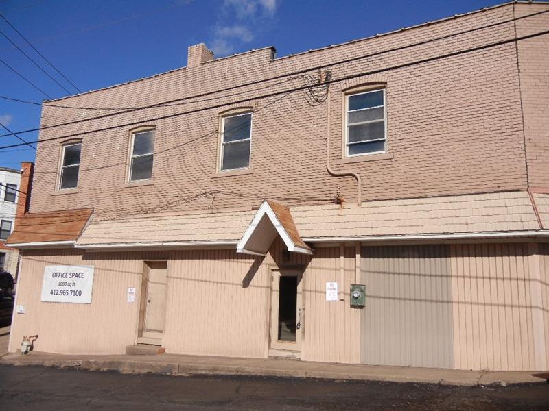 419 Station St