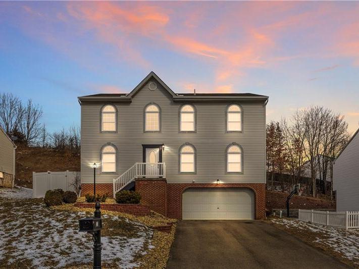 123 Stratford Ct New Stanton PA 15672