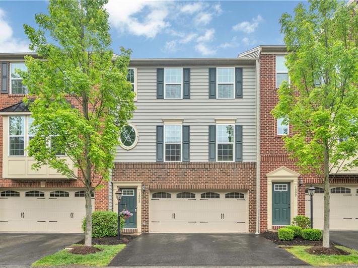 1503 Pointe View Dr