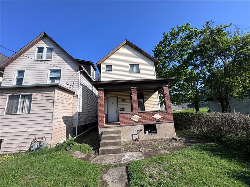 1067 Cleveland Ave