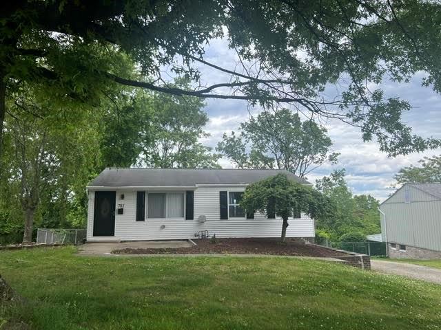 781 Illini Dr