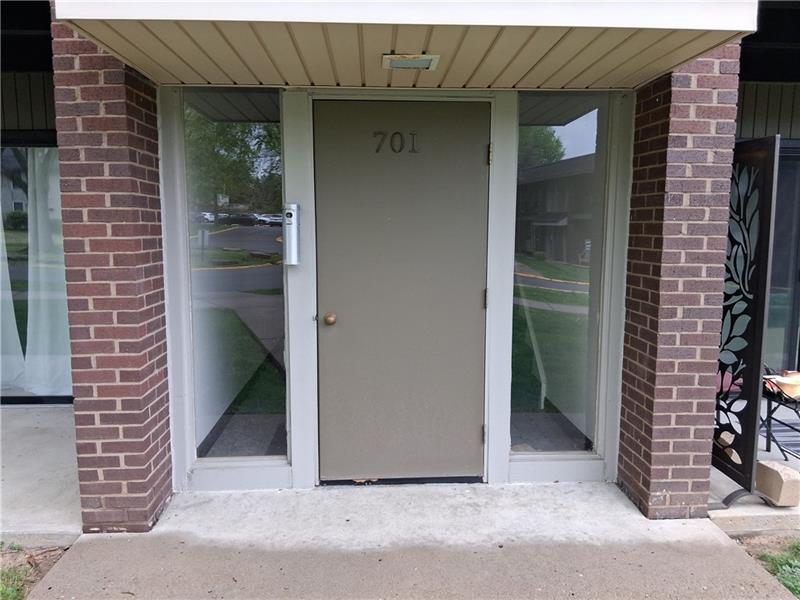701 College Park Dr, 2