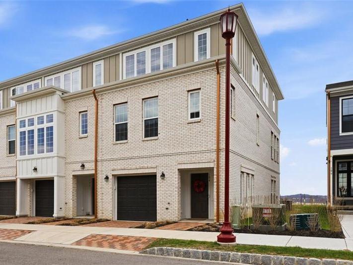 104 Founders Street
