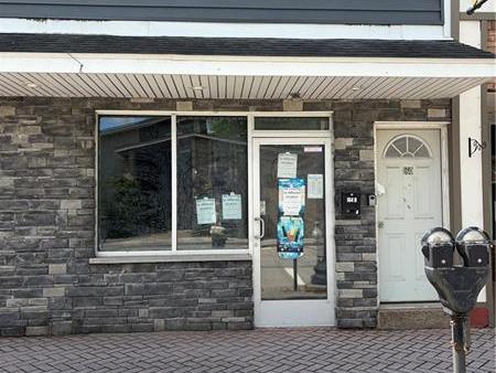 164 E Market St. #160 
