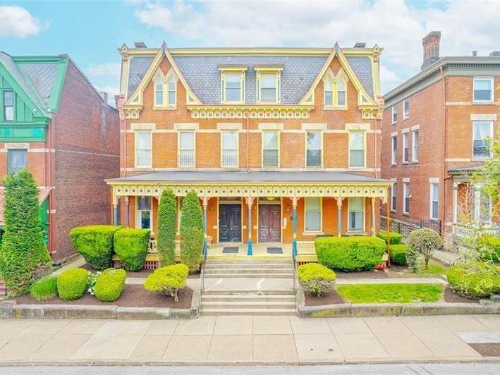 1209 W North Ave 