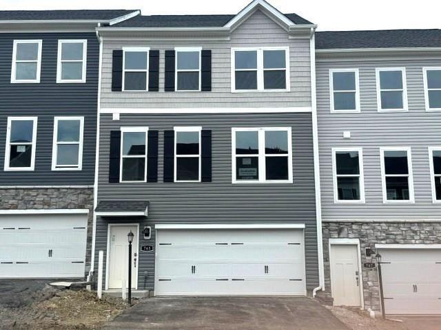 765 Olivia St Collier Twp PA 15205