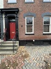 617 Avery St Central North Side PA 15212