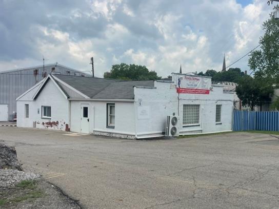 210 S Monroe Street City of But SE PA 16001