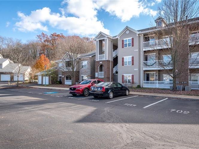 706 Stockton Rdg Cranberry Twp PA 16066