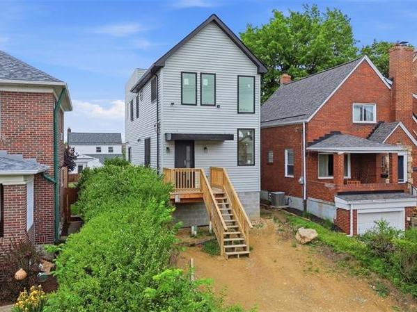 1361 HAWTHORNE ST Stanton Heights PA 15201