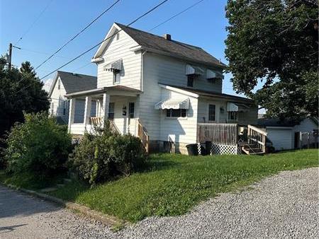 123 Garfield Ave City of But SE PA 16001