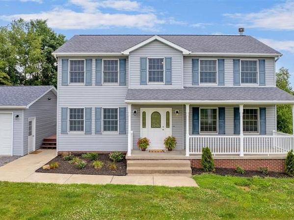 3251 Grandview Rd Ellwood City PA 16117