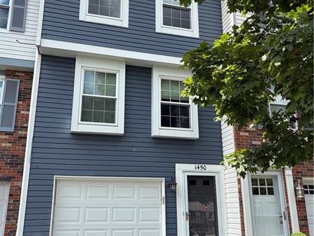 1450 S Randolph Dr Jefferson Hills PA 15025