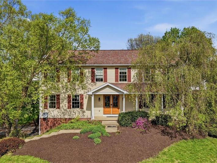105 Bayberry Ln Cranberry Twp PA 16066